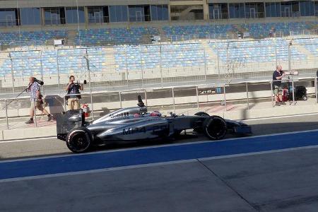 Jenson Button - McLaren - Formel 1 - Test - Bahrain - 21. Februar 2014