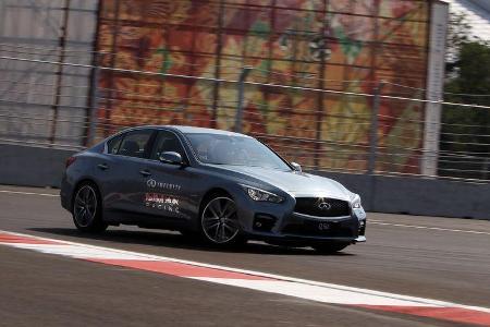 Sebastian Vettel - Sochi-Showrun - Infiniti Q50 - 2014