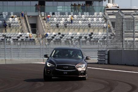 Sebastian Vettel - Sochi-Showrun - Infiniti Q50 - 2014