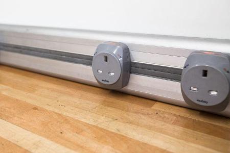 Lotus F1 Race-Trailer