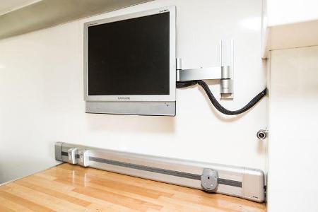 Lotus F1 Race-Trailer