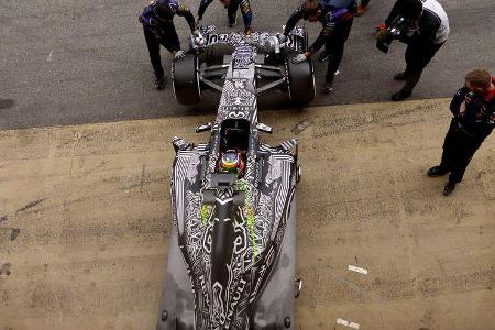 Daniil Kvyat - Red Bull - Formel 1-Test - Barcelona - 21. Februar 2015