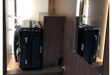 Frankia M-Line I 7400 Plus (2018) Schrank