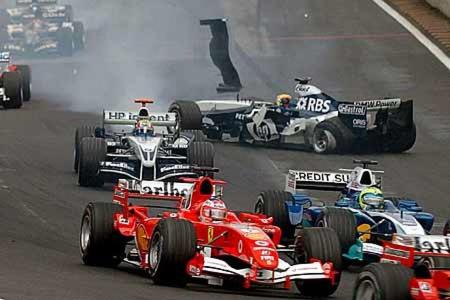 2005 rappelte es (wie hier in Brasilien) wieder häufig beim Start.