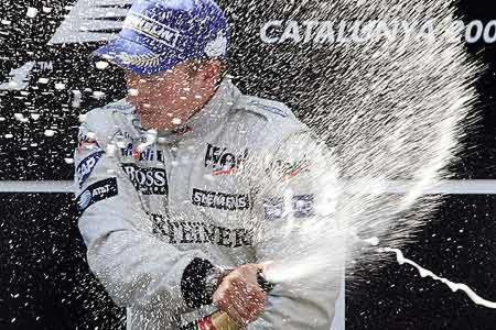 Der Reporter hatte leichtsinnigerweise gewettet, dass McLaren 2005 kein Rennen gewinnnen würde. Beim fünften Rennen in Spani...