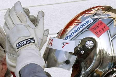 2005 stirbt Johannes Paul II. Jarno Trulli trauert.