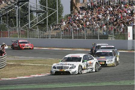 Nach einem Dreher zu Beginn der Schlussrunde und mehreren folgenden Feindkontakten strich die Rennleitung Ekström aus der We...