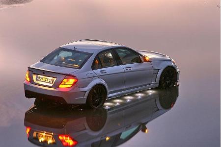 Leistung: 730 PS aus zwölf Zylindern.