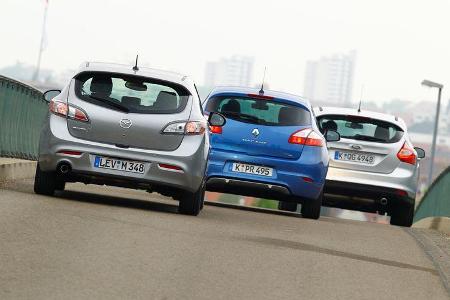 Ford Focus 1.6 ECOBOOST, Mazda 3 2.0 MZR i-STOP, Renault Megane TCe 130, alle Fahrzeuge, Rückansicht