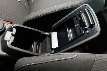 Ford Focus 1.6 ECOBOOST, Detail, Ablagefach, Stauraum