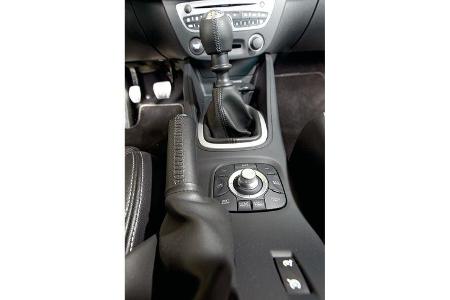 Renault Megane TCe 130, Detail, Schaltknauf, Schalthebel