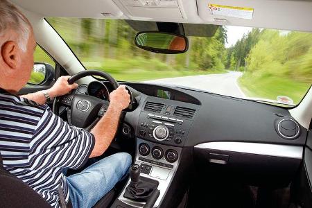 Mazda 3 2.0 MZR i-STOP,Cockpit, Fahrt, Display