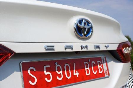 07/2018, Toyota Camry Hybrid Covered Drive