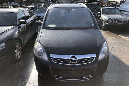 Opel Zafira vorne