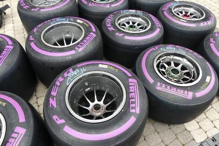 Red Bull - Pirelli-Reifen - GP Russland - Sotschi - Formel 1 - Mittwoch - 26.09.2018