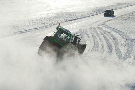 Nokian Valtra Traktor Weltrekord Schneeräumen
