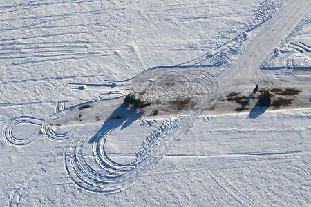 Nokian Valtra Traktor Weltrekord Schneeräumen