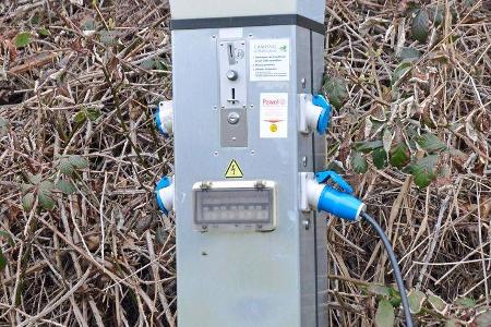 Stromsäule auf dem Hanse-Camping