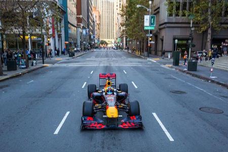 Daniel Ricciardo - Red Bull RB7 - F1 - Roadtrip USA - 2018