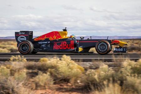 Daniel Ricciardo - Red Bull RB7 - F1 - Roadtrip USA - 2018
