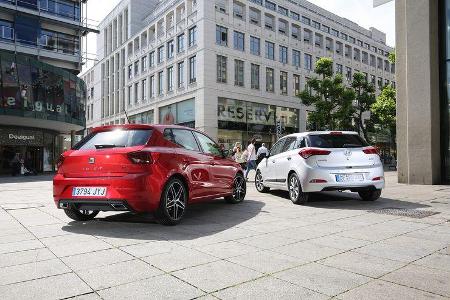 Seat Ibiza 1.0 EcoTSI, Hyundai i20 Blue 1.0 T-GDI Heck