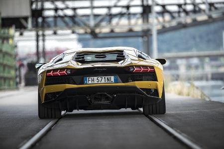 Lamborgini Aventador S, Heck