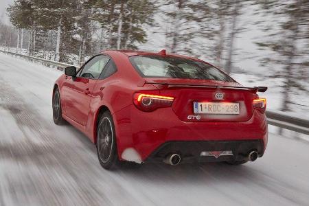 Toyota GT86 am Polarkreis, Finnland. Leseraktion