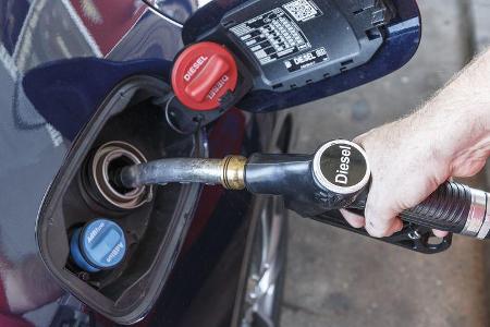 Mercedes E 220 d, Exterieur Tank