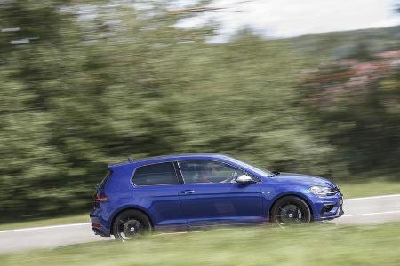 VW Golf R 2.0 TSI 4 Motion, Exterieur Seite