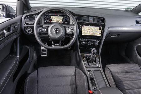 VW Golf R 2.0 TSI 4 Motion, Interieur