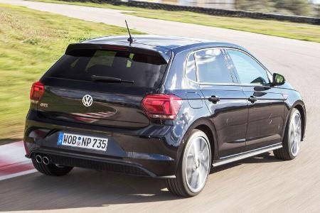VW Polo VI GTI (2018) AW 2G schwarz dynamisch