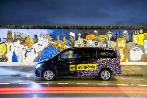 Berliner Verkehrsbetriebe (BVG) und ViaVan, ein Joint Venture von Mercedes-Benz Vans und Via