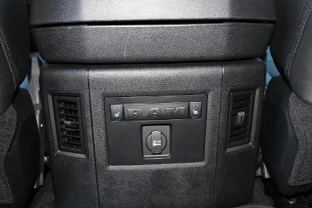 Ram 1500 3.0 CRD EcoDiesel Laramie Crew-Cab Pickup