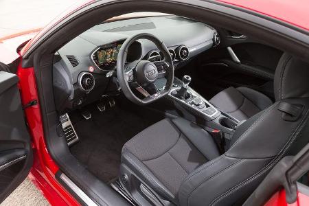 Audi TT 2.0 TFSI, Cockpit