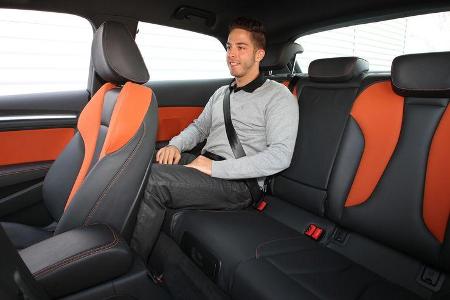 Audi A3 2.0 TDI, Rücksitz, Beinfreiheit