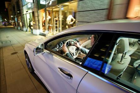 Mercedes CLS 500 Shooting Brake, Seitenlinie