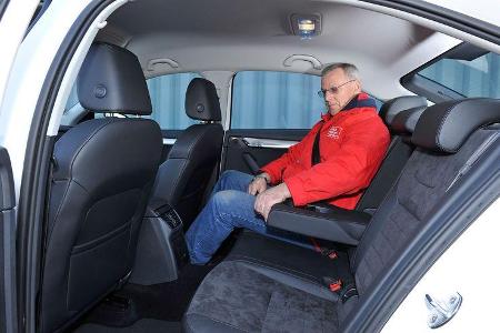 Skoda Octavia 2.0 TDI, Rücksitz, Beinfreiheit