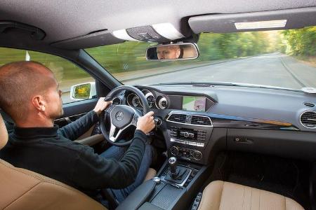 Mercedes C 250 T Avantgarde, Cockpit, Lenkrad