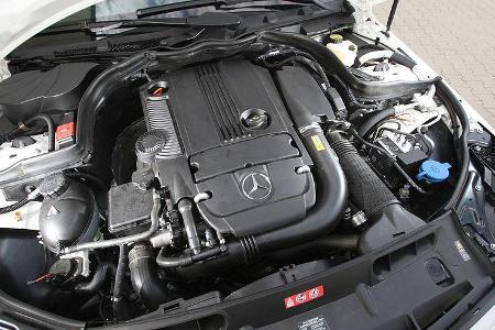 Mercedes C 250 T-Modell, Detail, Motor