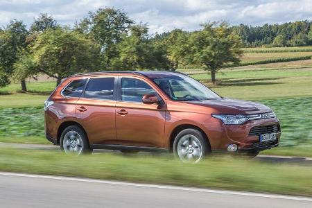 Mitsubishi Outlander 2.2 Di-D 4WD Instyle, Seitenansicht