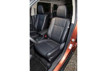 Mitsubishi Outlander 2.2 Di-D 4WD Instyle, Fahrersitz