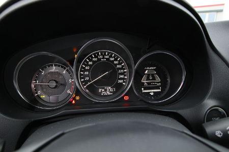 Mazda 6 2.2 D, Rundinstrumente