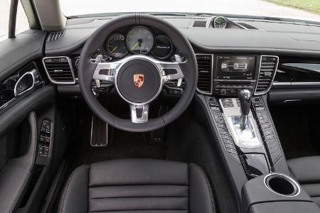Porsche Panamera S E-Hybrid, Cockpit