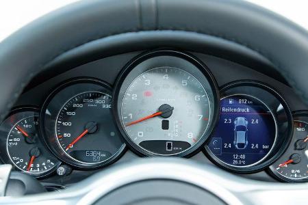 Porsche Panamera 4S, Rundinstrumente