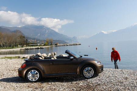VW Beetle Cabrio 2.0 TDI, Seitenansicht, See