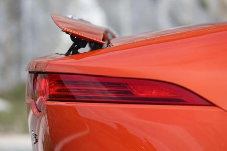 Jaguar F-Type S, Heckspoiler, Heckschürze