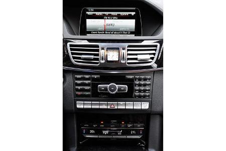 Mercedes E-Klasse, Mittelkonsole