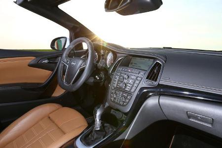 Opel Cascada 1.6 Turbo SIDI Turbo, Cockpit