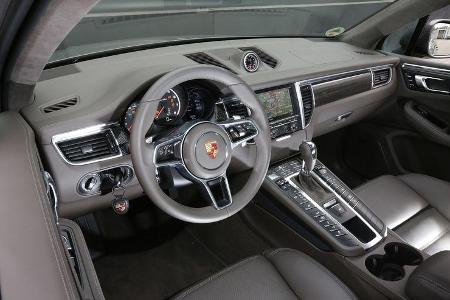 Porsche Macan Turbo, Cockpit