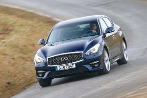 Infiniti Q70 2.2 D Sport, Frontansicht